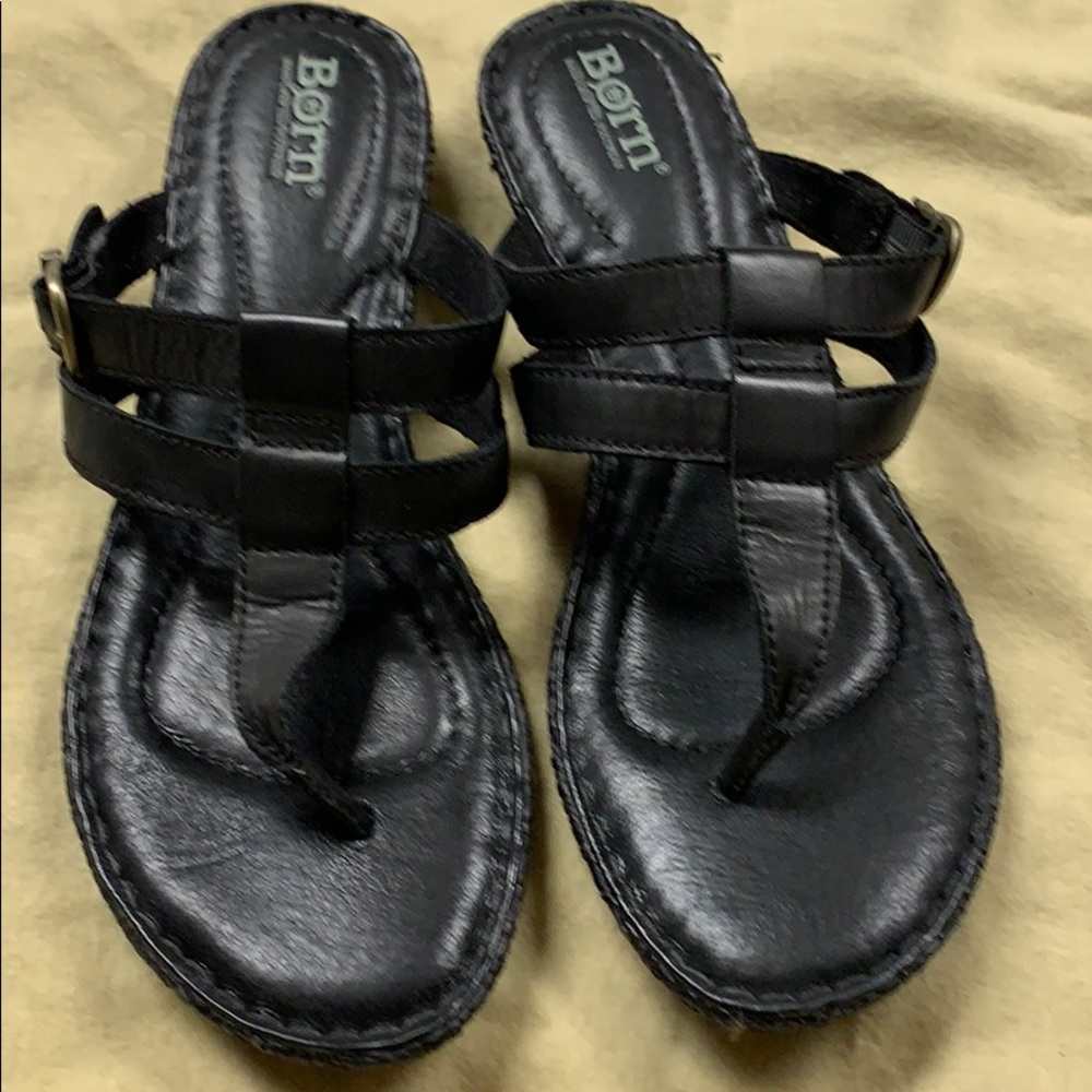 Born black leather sandals NWOT